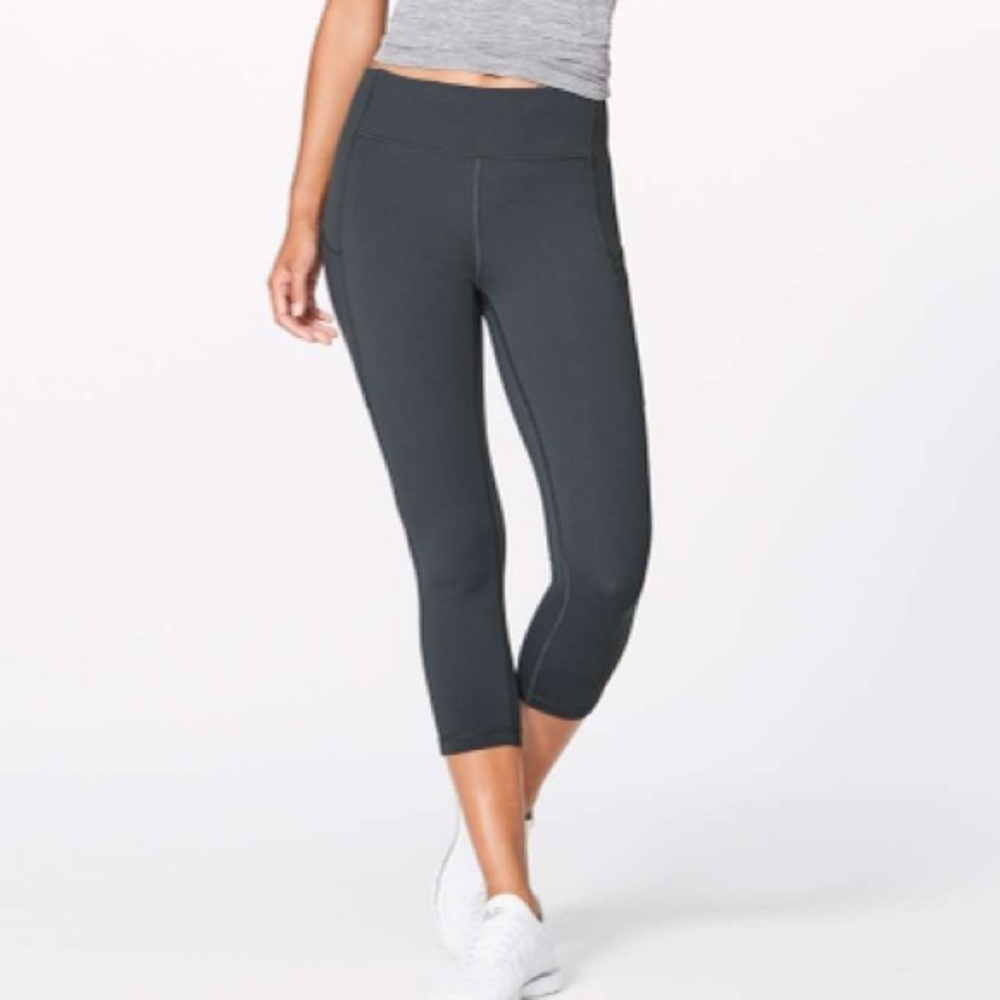 Lululemon Speed Up Crop 21”